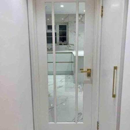 Premium Private Apartment Minutes To Central ลอนดอน ภายนอก รูปภาพ